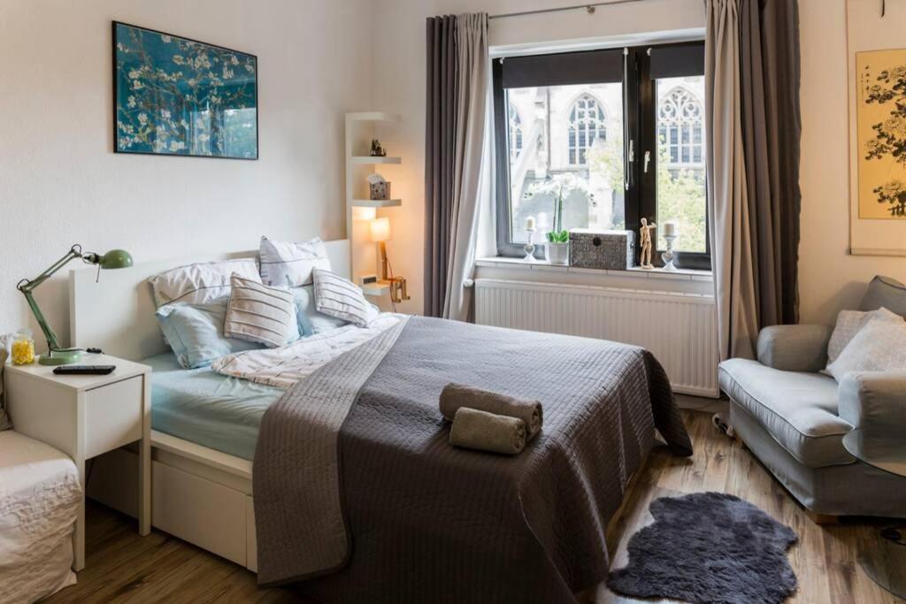 Beautiful Cozy 1-Room Apartment, Near Rhine Dusseldorf Exterior photo