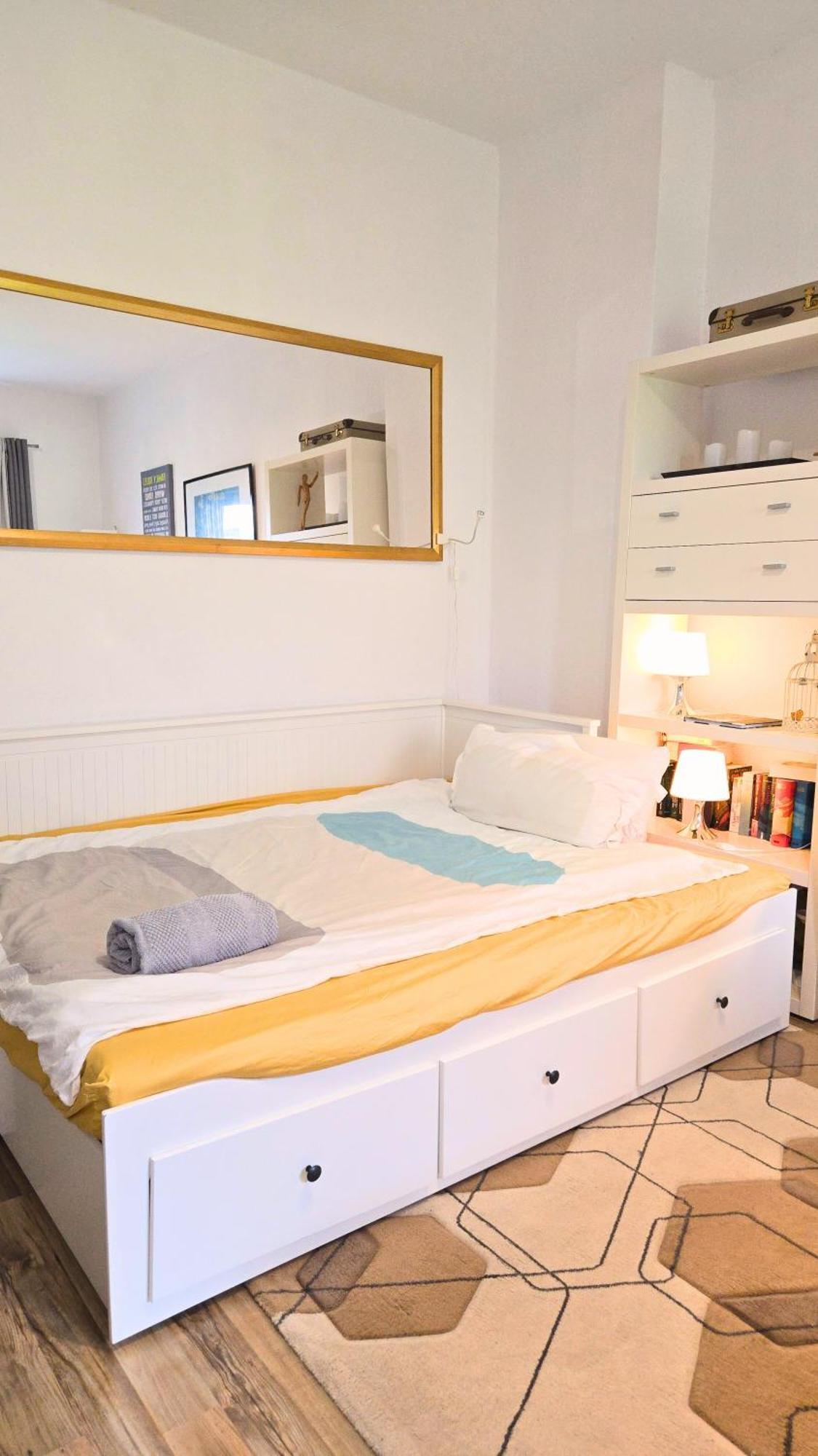 Beautiful Cozy 1-Room Apartment, Near Rhine Dusseldorf Exterior photo